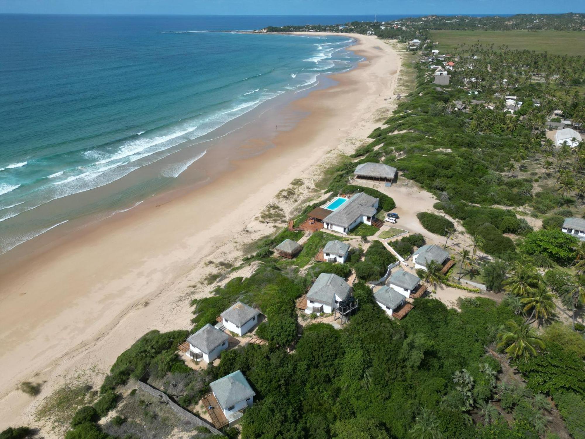 Kumba Lodge Praia do Praia do Tofo 外观 照片